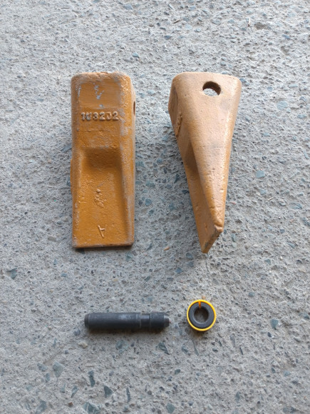 Коронка Caterpillar CAT 1U3202 с пальцем Коронка Caterpillar CAT 1U3202 с пальцем