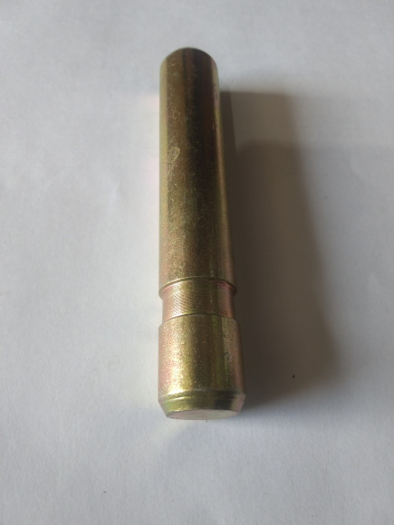 Палец Фиксатор коронки ковша 8E6358,2114-1848A 19 108 FIORM Палец Фиксатор коронки ковша 8E6358,2114-1848A 19 108 FIORM