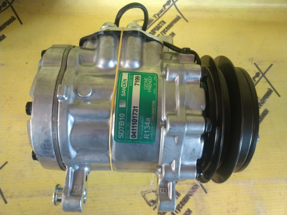 Компрессор кондиционера Komatsu PC56-7