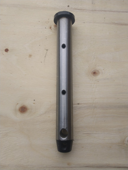 Палец 25 210,  с тавотницей