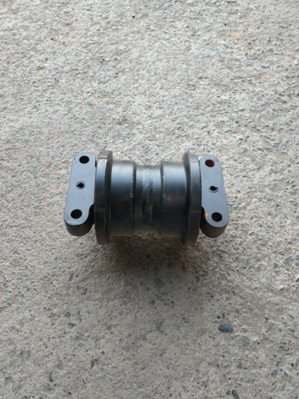 Опорный каток Kobelco  Yanmar SK042  YB45 4 болта 174 85, мм