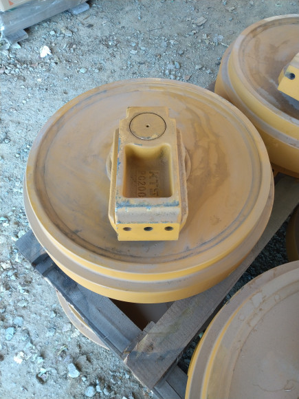Ленивец Komatsu PC200-7 (ковка) Ленивец Komatsu PC200-7 (ковка)