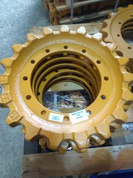 Ведущая звезда CAT  Hanix H56C, 305C CR d230 T19 H12 (смещение)
