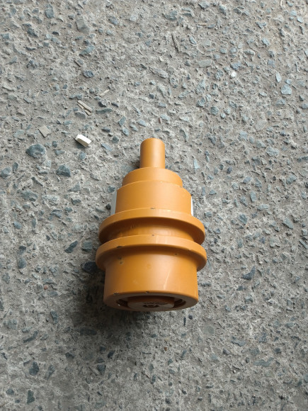 Поддерживающий каток Caterpillar CAT 307 308 E70B Поддерживающий каток Caterpillar CAT 307 308 E70B